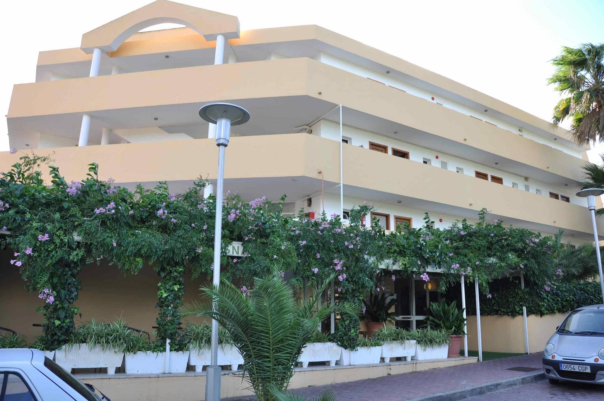 Palmanova Alper Apartments Mallorca מראה חיצוני תמונה