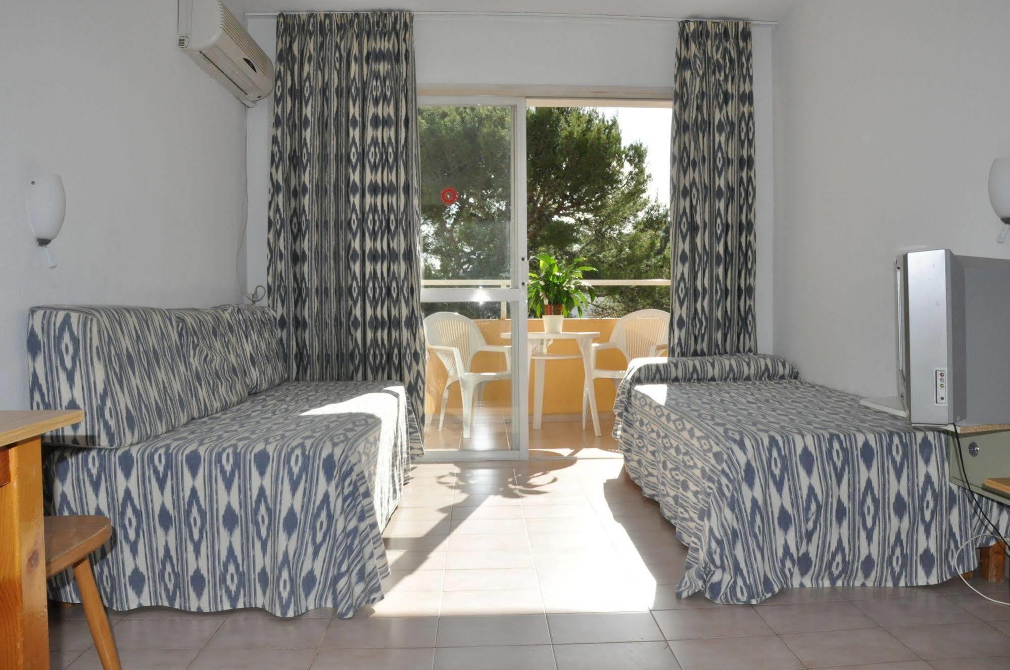 Palmanova Alper Apartments Mallorca מראה חיצוני תמונה